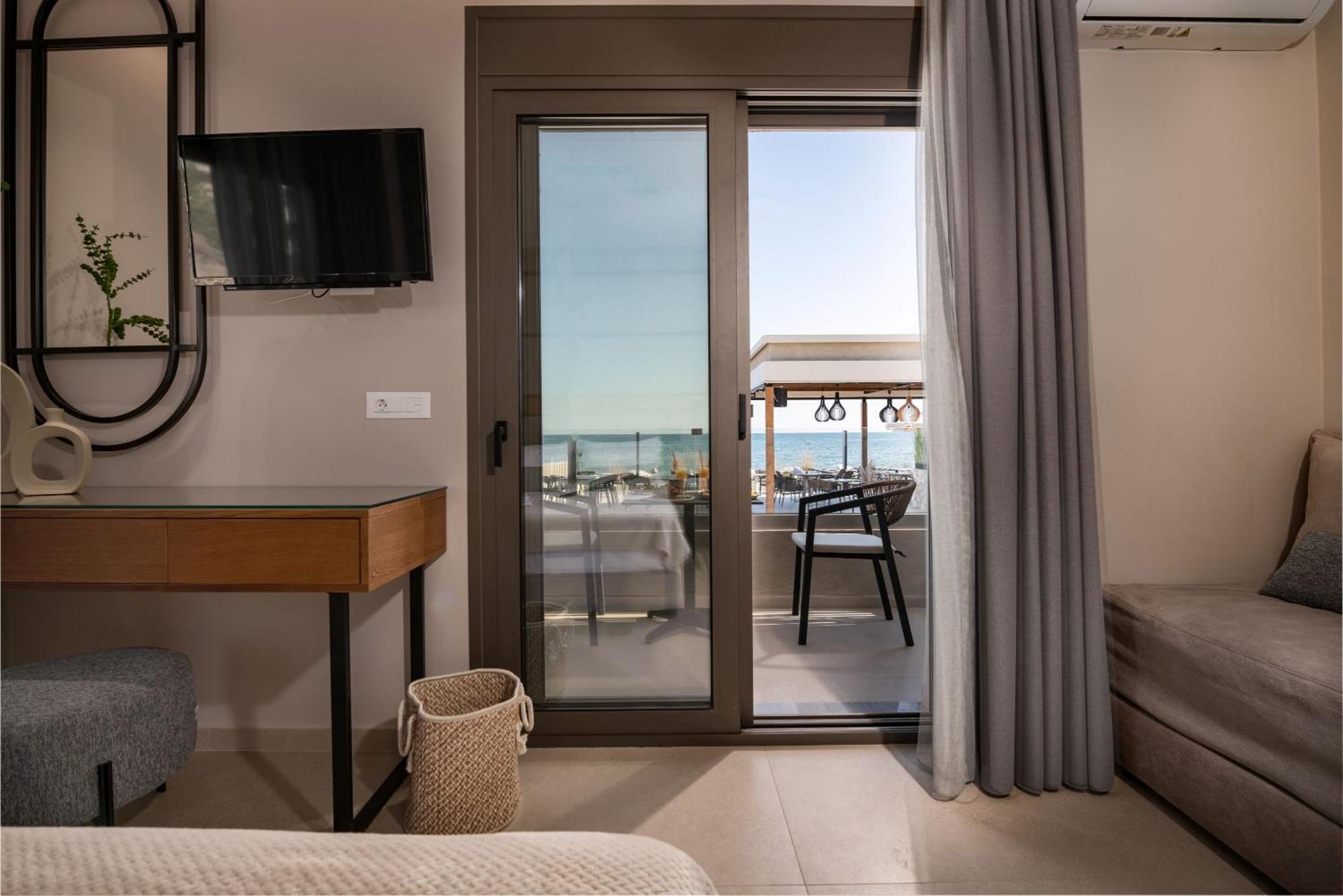 Horizon Apartments - Beachfront Luxury, By Zantewize ラガナス エクステリア 写真