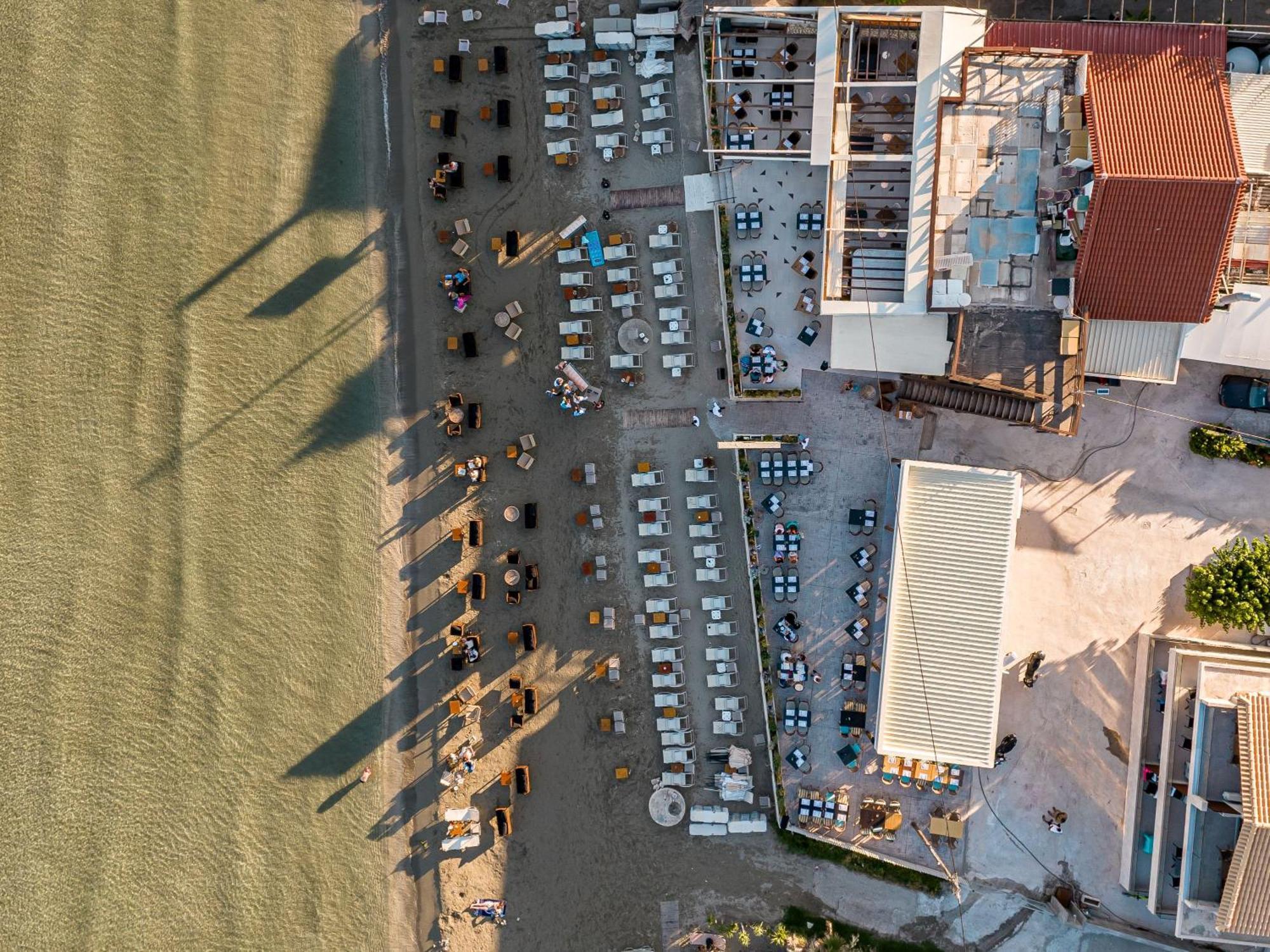 Horizon Apartments - Beachfront Luxury, By Zantewize ラガナス エクステリア 写真